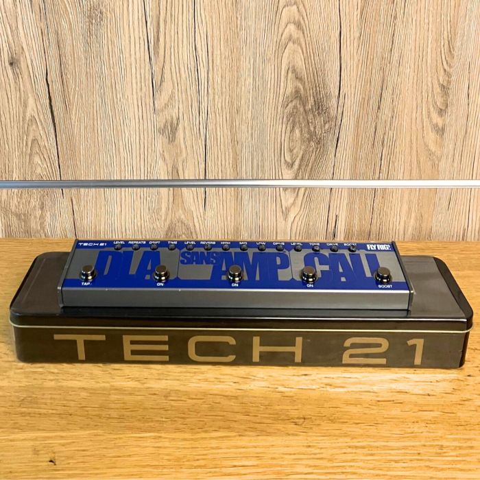 MULTIEFFETTO TECH 21 FLY RIG 5 USATO main product photo