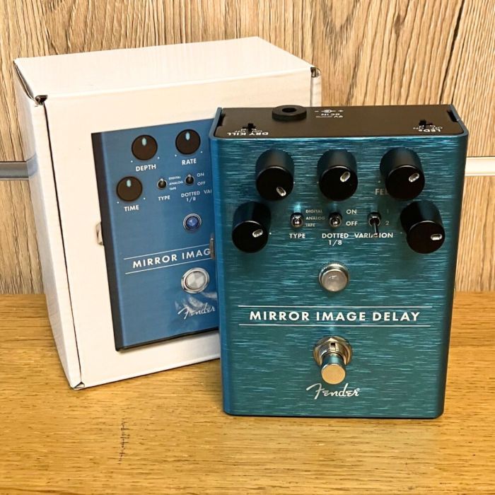 PEDALE FENDER MIRROR IMAGE DELAY USATO main product photo