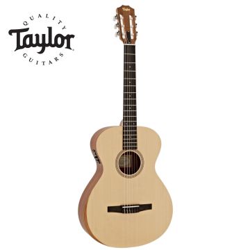 Chitarra Classica Elettrificata Taylor ACADEMY 12E-N con borsa