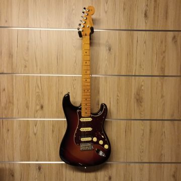 CHITARRA ELETTRICA FENDER STRATOCASTER AMERICA PROFESSIONAL 2 USATA