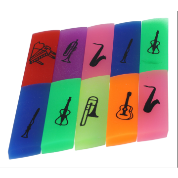 Gomma Musik Boutique colorata con strumento