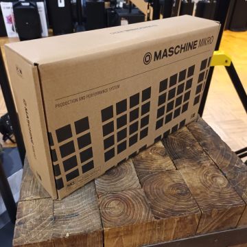 NATIVE INSTRUMENTS MASCHINE MIKRO USATA
