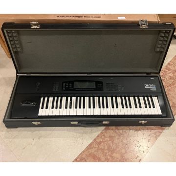 TASTIERA KORG 01WFD USATA (SCHERMO NON ILLUMINATO)
