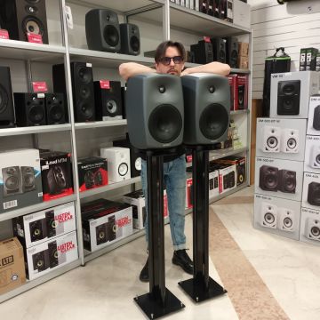 COPPIA GENELEC 8350 APM6 ESPOSIZIONE USATA
