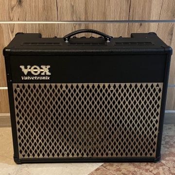 AMPLIFICATORE PER CHITARRA VOX VALVETRONIX AD580VT