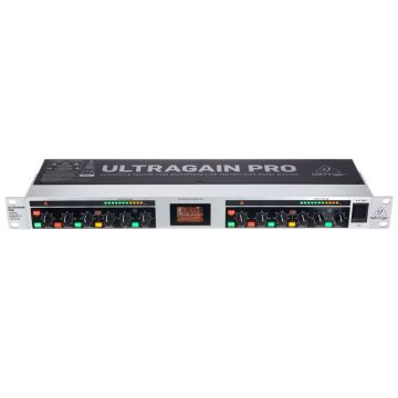 Preamplificatore microfonico Behringer MIC2200 V2