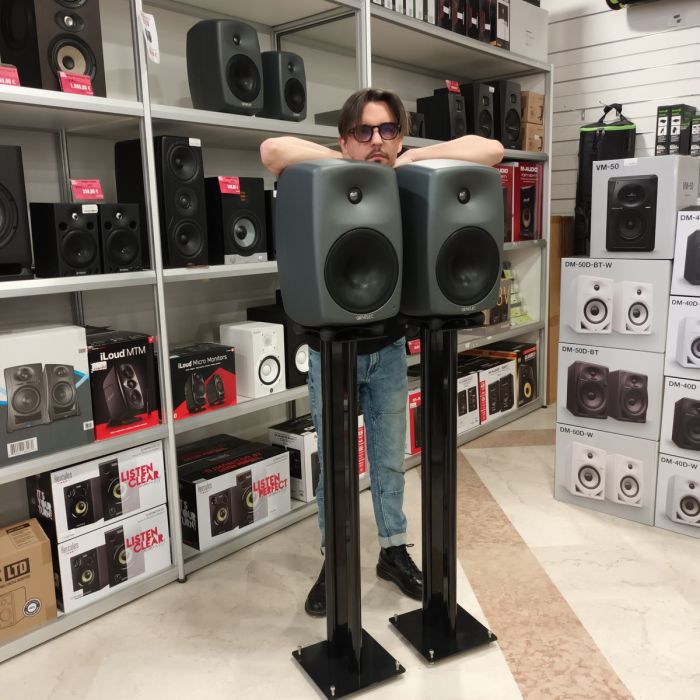 COPPIA GENELEC 8350 APM6 ESPOSIZIONE USATA main product photo