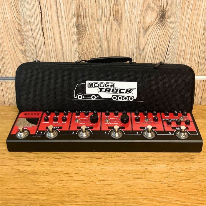 MULTIEFFETTO MOOER RED TRUCK USATO main product photo