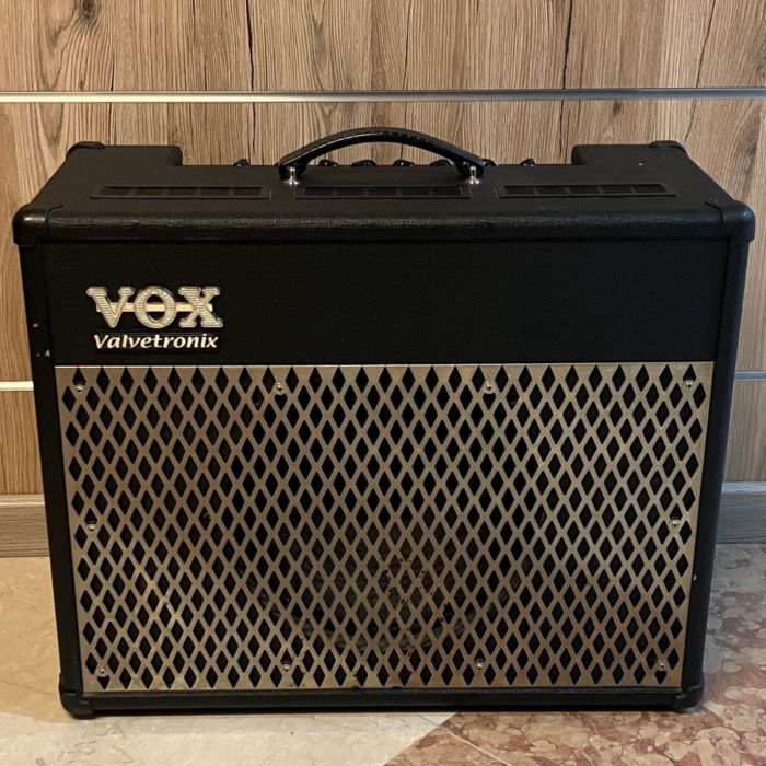 AMPLIFICATORE PER CHITARRA VOX VALVETRONIX AD580VT main product photo
