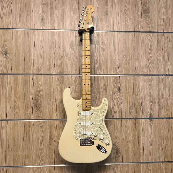 CHITARRA ELETTRICA ASSEMBLATA MANICO FENDER US ELETTRONICA EMG USATO main product photo